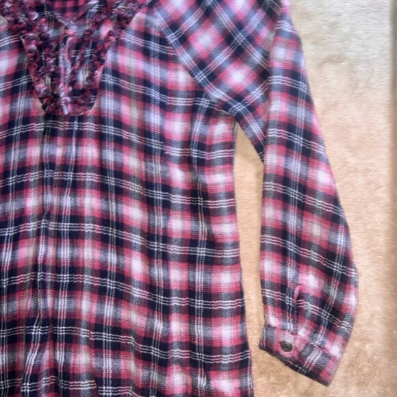 Nine West Women Small Red Black Plaid‎ Ruffle Long Sleeve Pull Over Top (T) - Picture 2 of 8